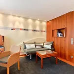 Adler 4*